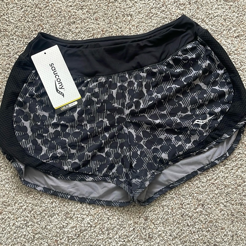 SAICONY Run Dry Impulse Shorts